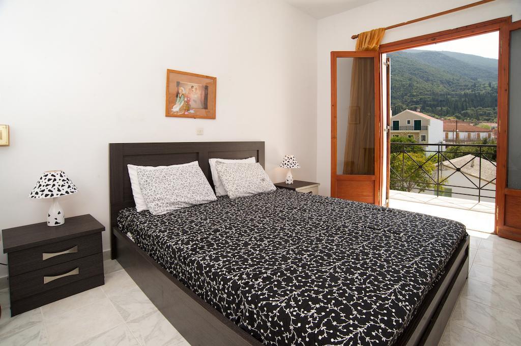 Thodora Appartments Sami  Chambre photo