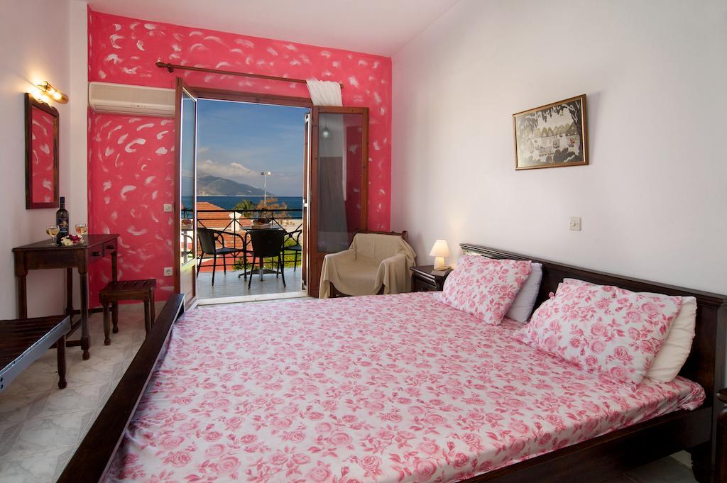 Thodora Appartments Sami  Chambre photo